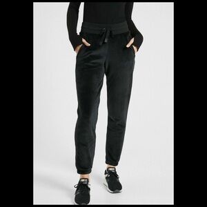 Athleta Double Cozy Karma Jogger Black M